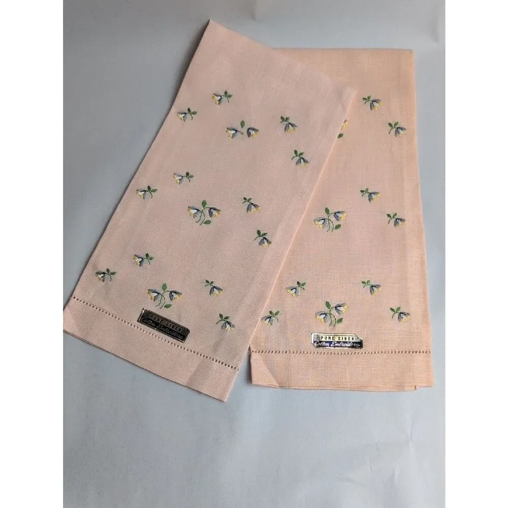 Vintage Floral Embroidered Peach Linen Guest Towels NWT